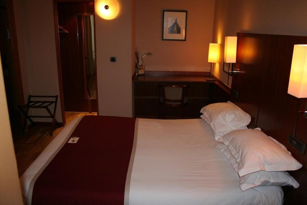 Hotel George Sand Opera ปารีส ภายนอก รูปภาพ